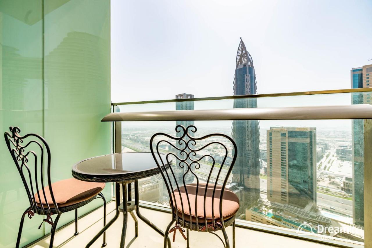 Dream Apartments- Burj Vista Apartment Dubai